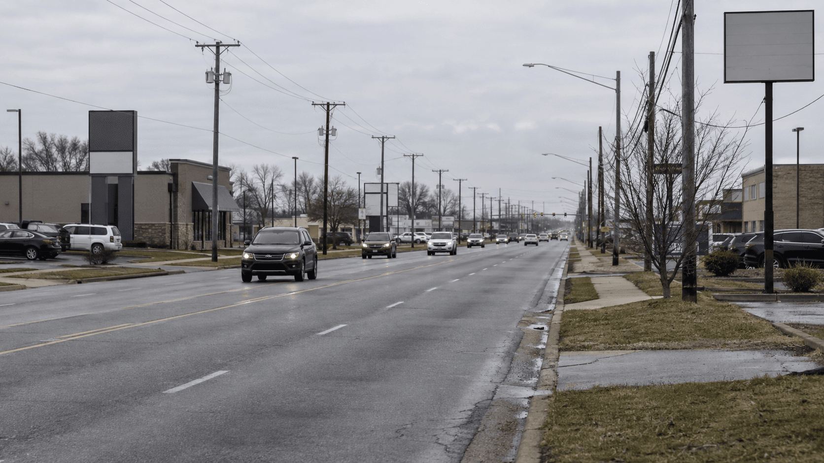 Commercial roadway scenery along Mounds Road in Anderson, Madison County, providing location context for the reported robbery and clerk assault.