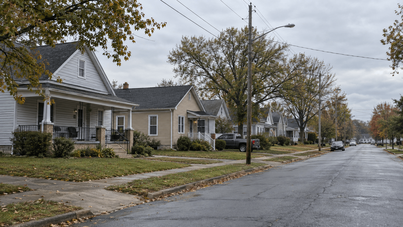 Residential streetscape near North 11th Street in Vincennes, Knox County, where a fatal house fire remains under investigation.