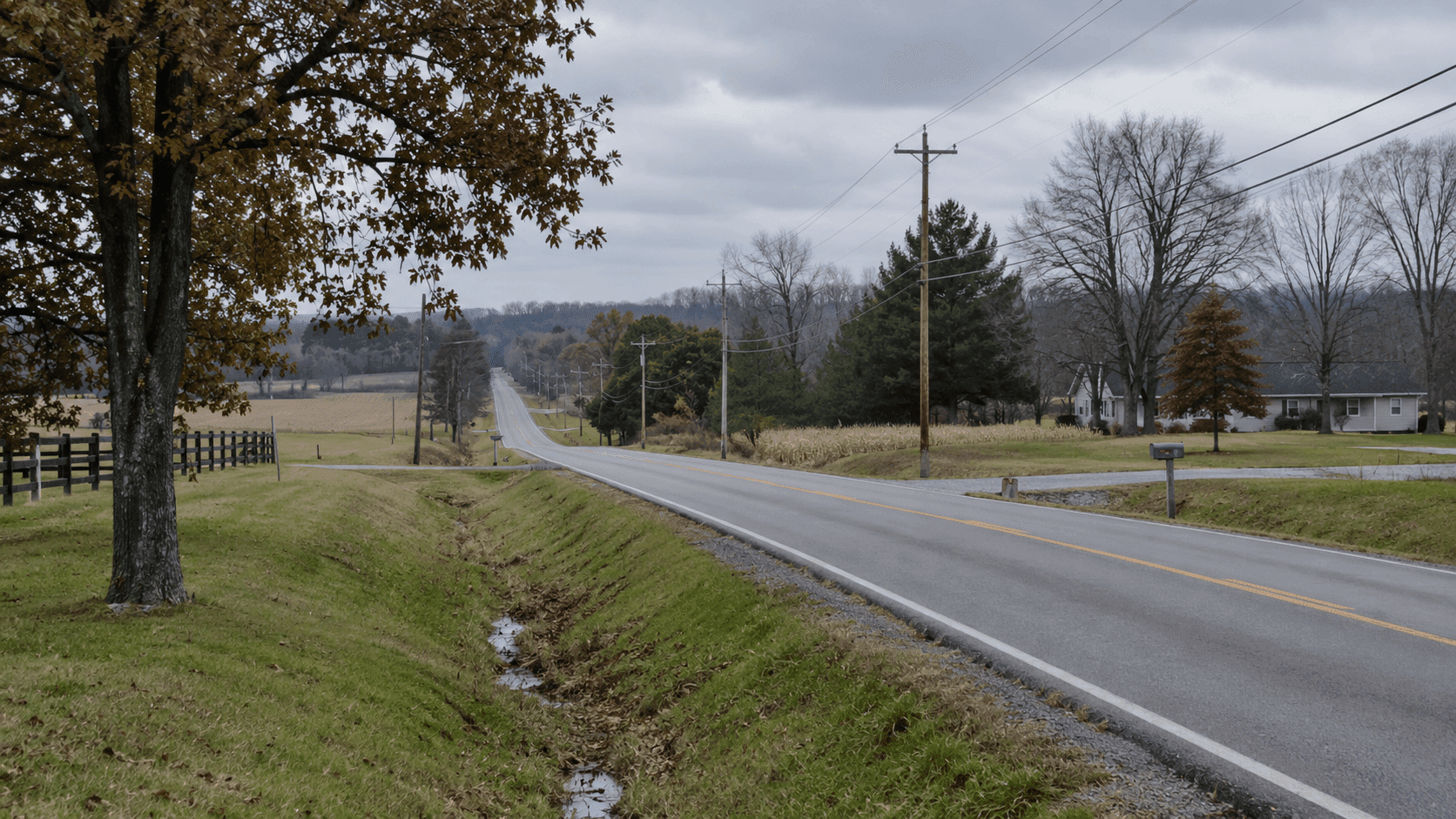 East Hackberry Street in Washington County, Indiana, where a fatal head-on collision was reported.