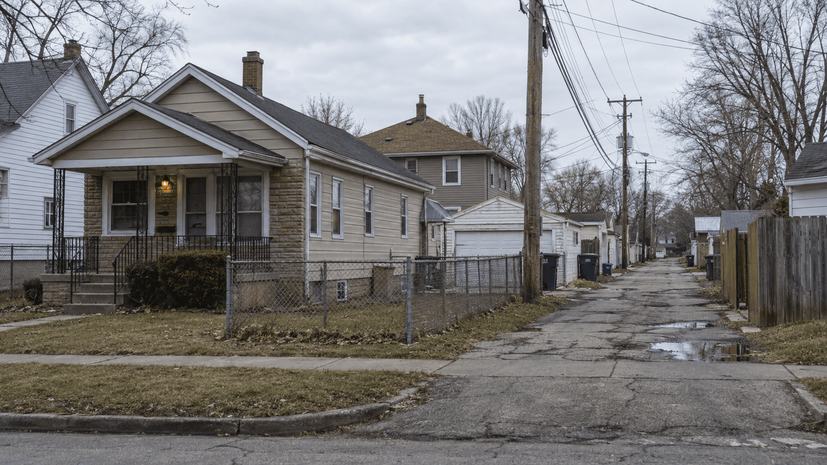 Residential alley near Truman Street in Hammond, Lake County, where police are investigating a fatal shooting.