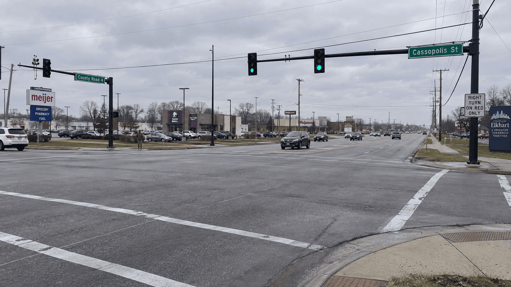 Vía cerca de County Road 4 y Cassopolis Street en Elkhart, donde la policía investigó un accidente peatonal mortal.