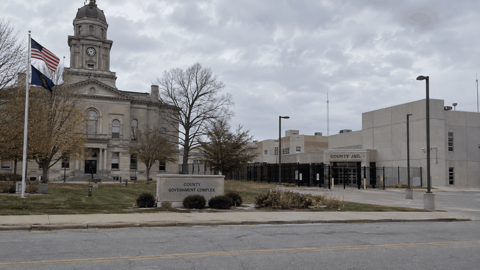 County government and jail complex in Covington, Indiana, representing the ongoing investigation into a death involving the Fountain County Jail.
