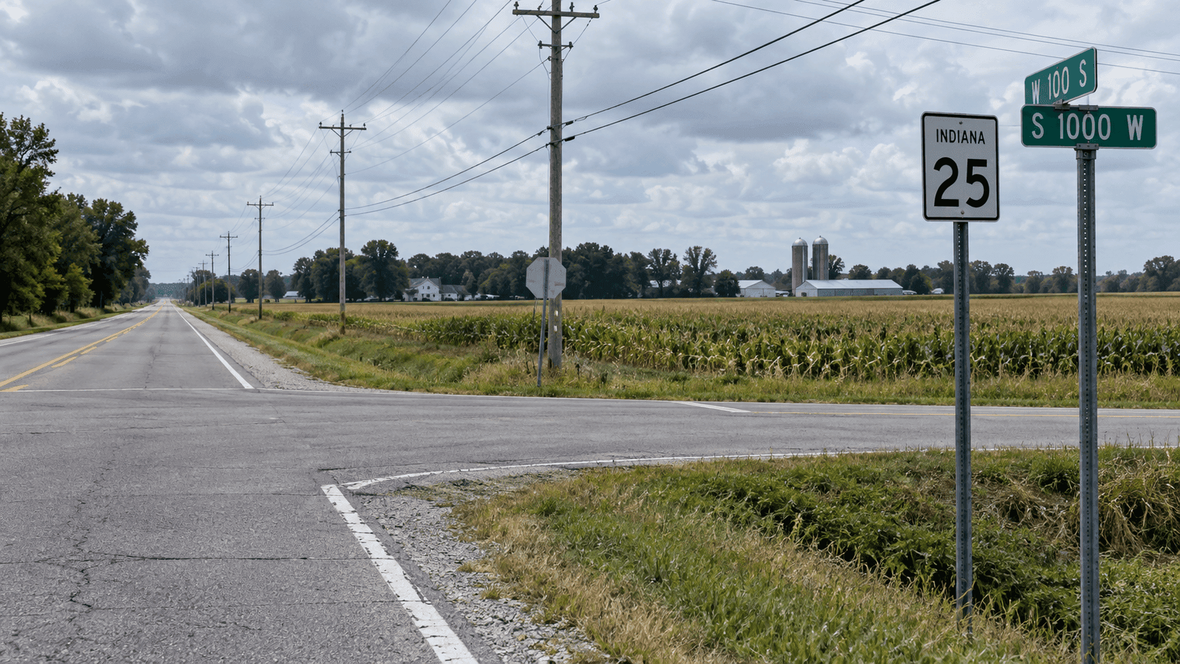 State Road 25 at South County Road 1000W near Mentone in Kosciusko County, the location of a reported utility-pole crash.