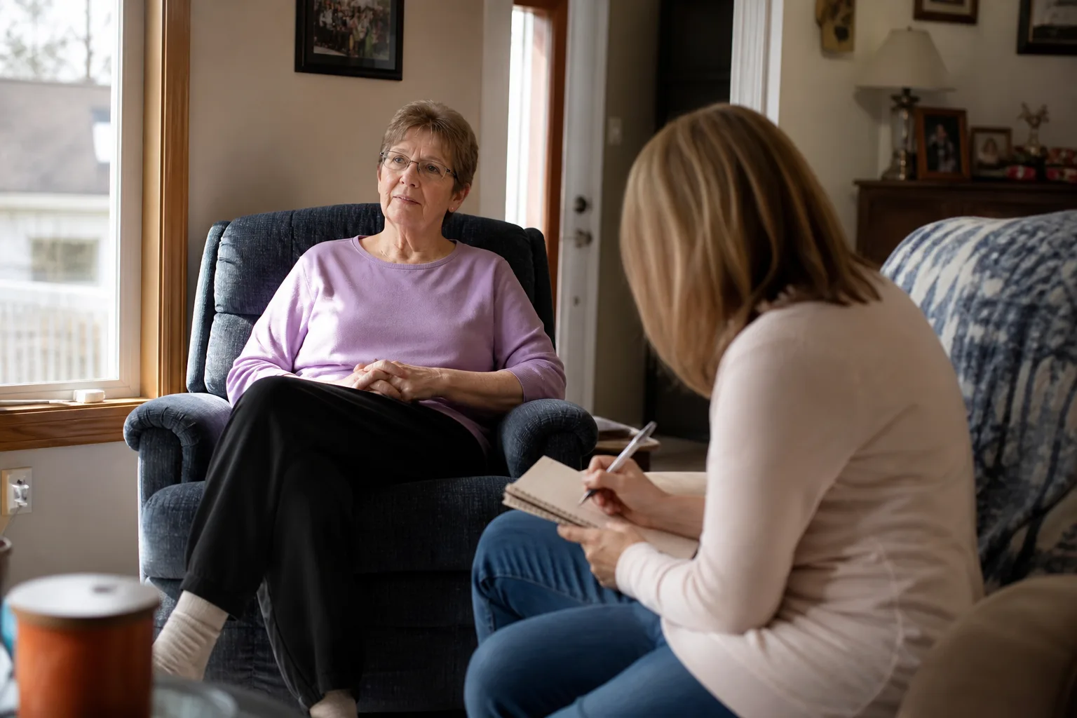 Family member recording symptoms after a possible head injury.