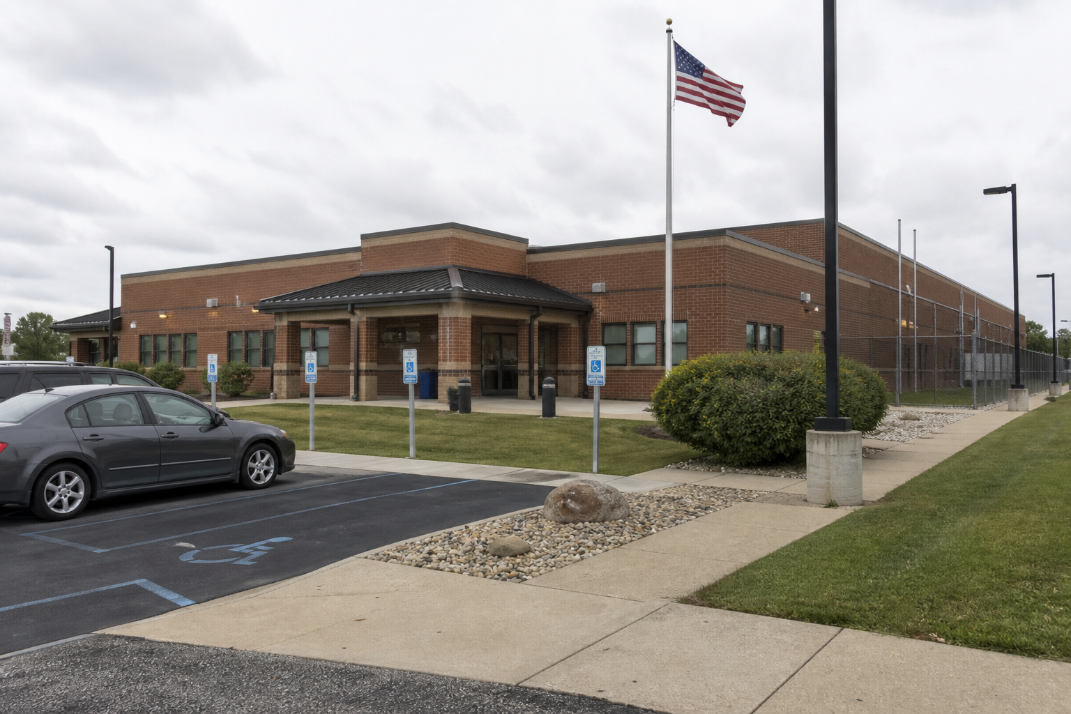 Indiana county sheriff's office exterior representing the major crash investigation into the North Starnes Road and West Reeves Road collision.