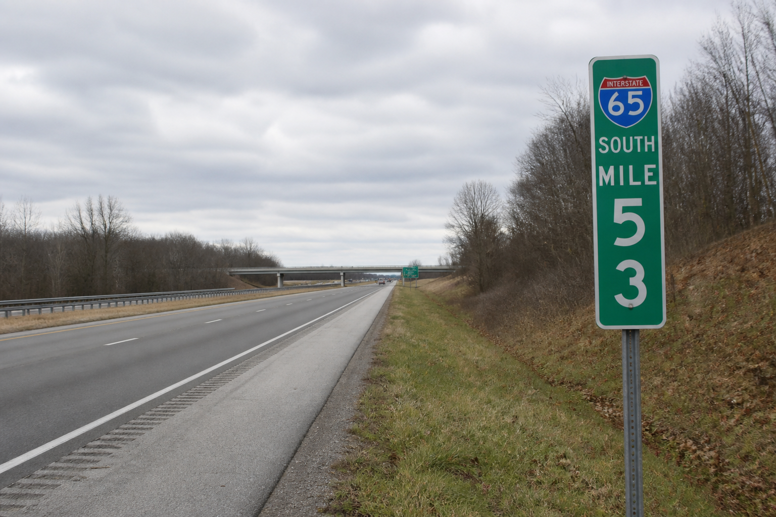 Interstate 65 roadway and mile marker near Seymour in Jackson County, relevant to the reported wrong-way collision.