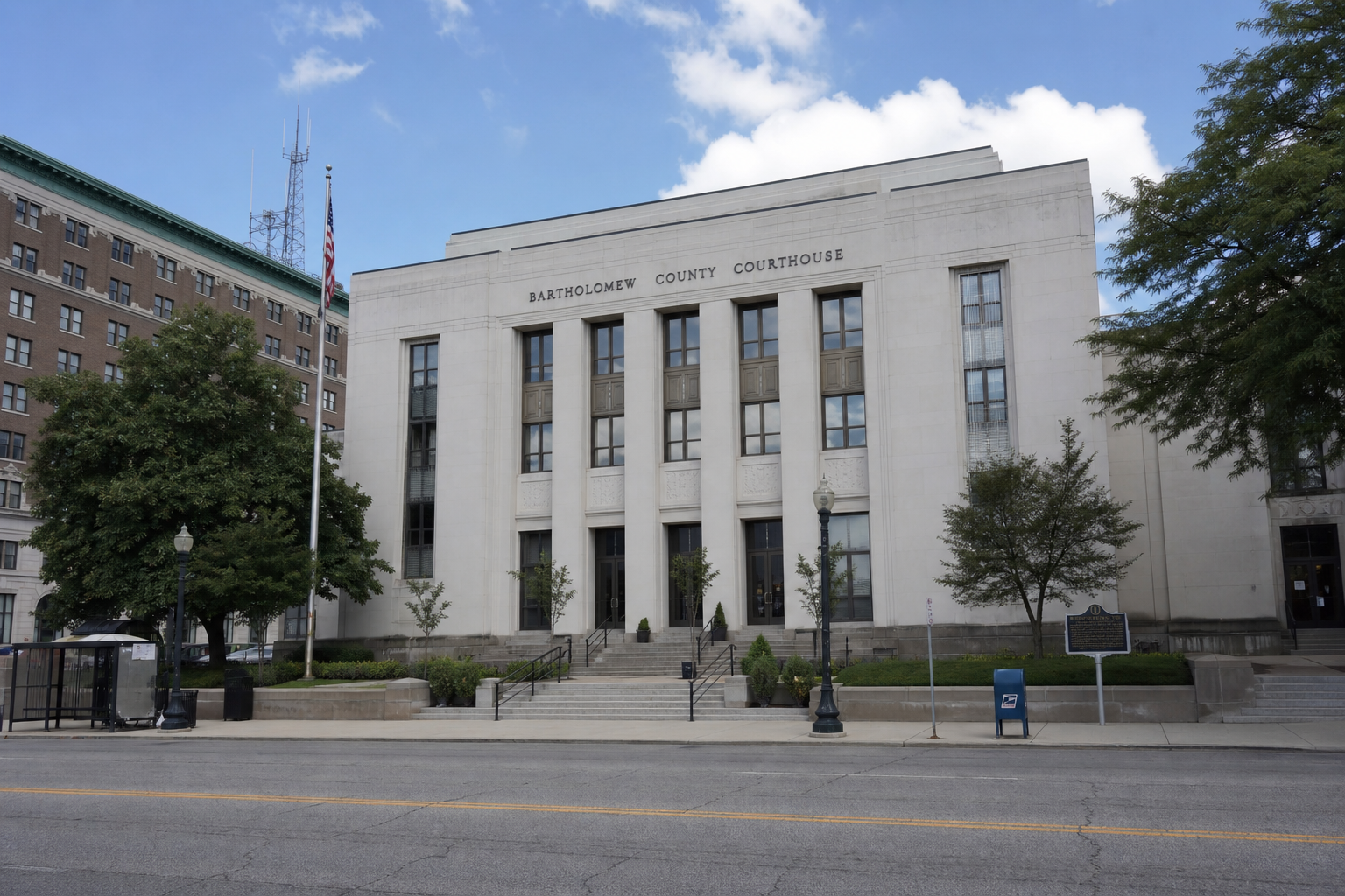 Bartholomew County courthouse in Columbus, Indiana, representing the local venue and legal issues connected with the reported incident.
