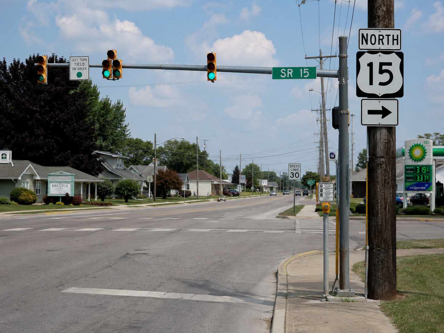 Traffic signals at a Bristol, Indiana intersection, representing the County Road 17 and Indiana 120 crash location.