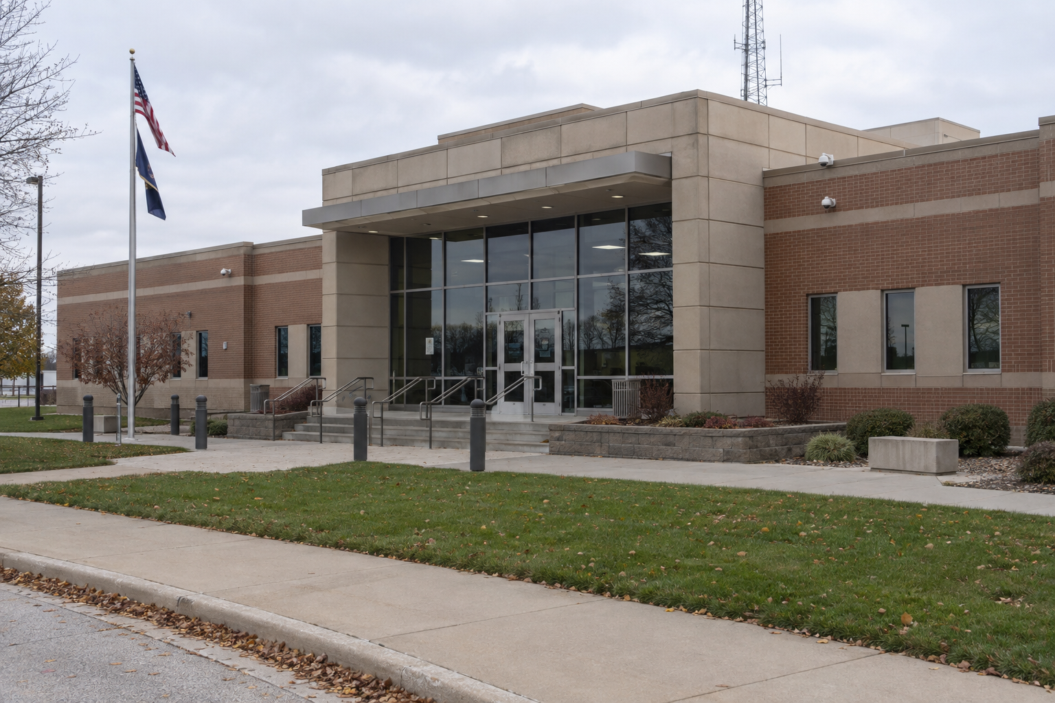 County sheriff's office exterior representing the accident report investigation in Kosciusko County.