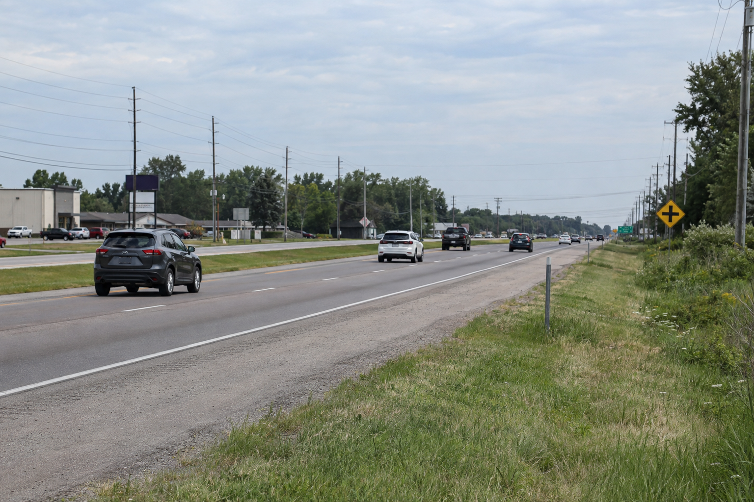 West US 30 near North Grandview Drive in Warsaw, the reported location of the Kosciusko County semi crash.