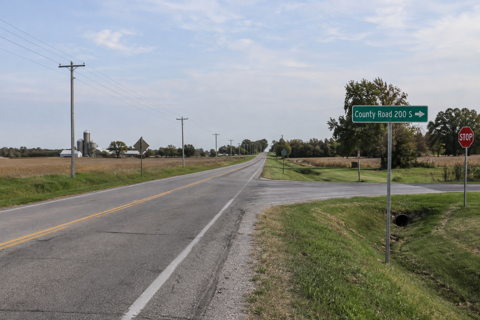 Two-lane roadway near County Road 775 North in Cass County, where a single-vehicle crash was reported on State Road 25.