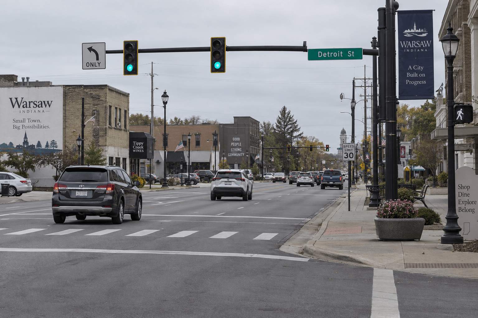 Warsaw streetscape illustrating the Kosciusko County setting of the State Road 15 left-turn crash.