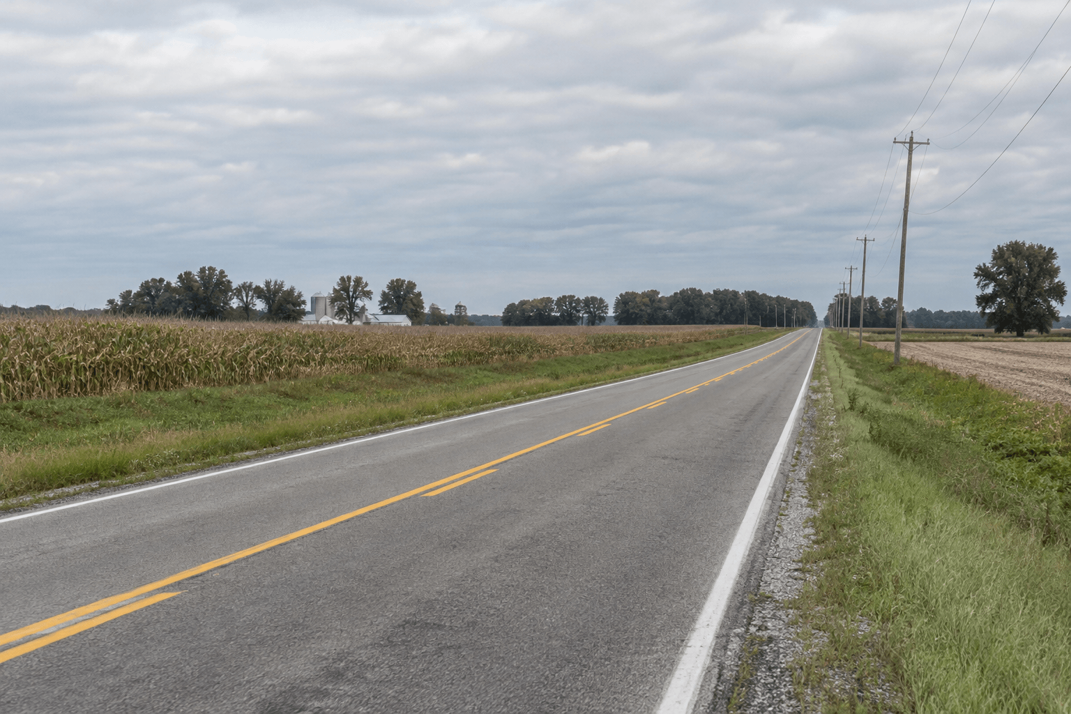 A rural roadway near Converse in Howard County, providing context for the investigation of the County Road 1350 East crash.