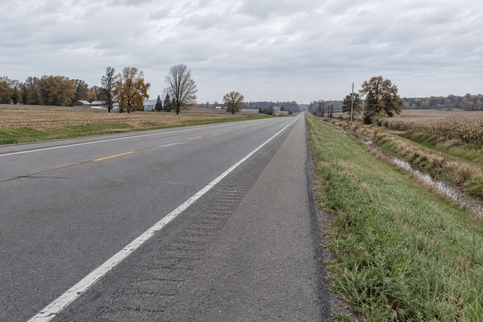 Rural roadway near Angola in Pleasant Township, the area where the State Road 827 motorcycle crash was reported.