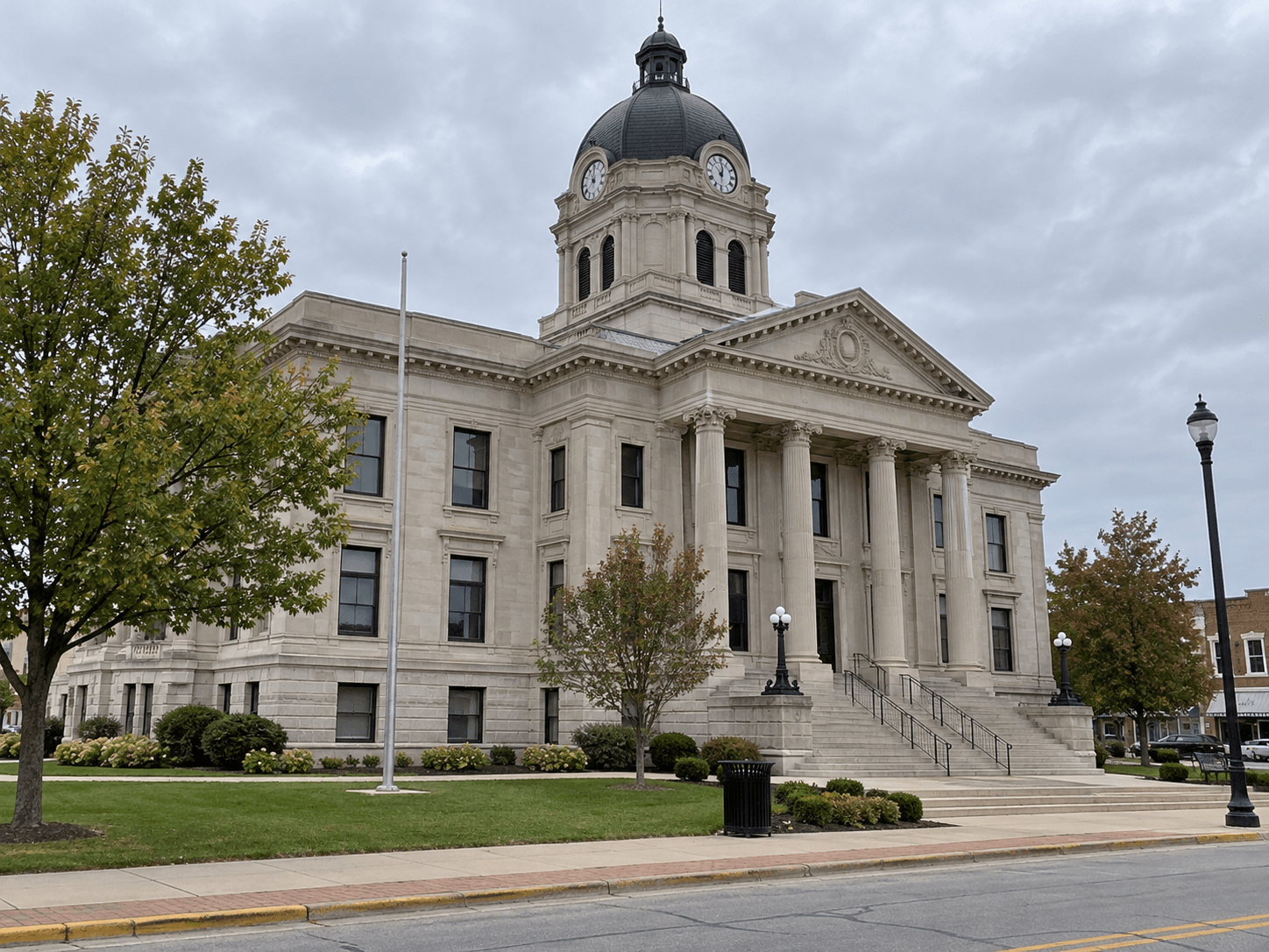 An Indiana county courthouse representing the local legal process that may follow a Knox County truck crash.