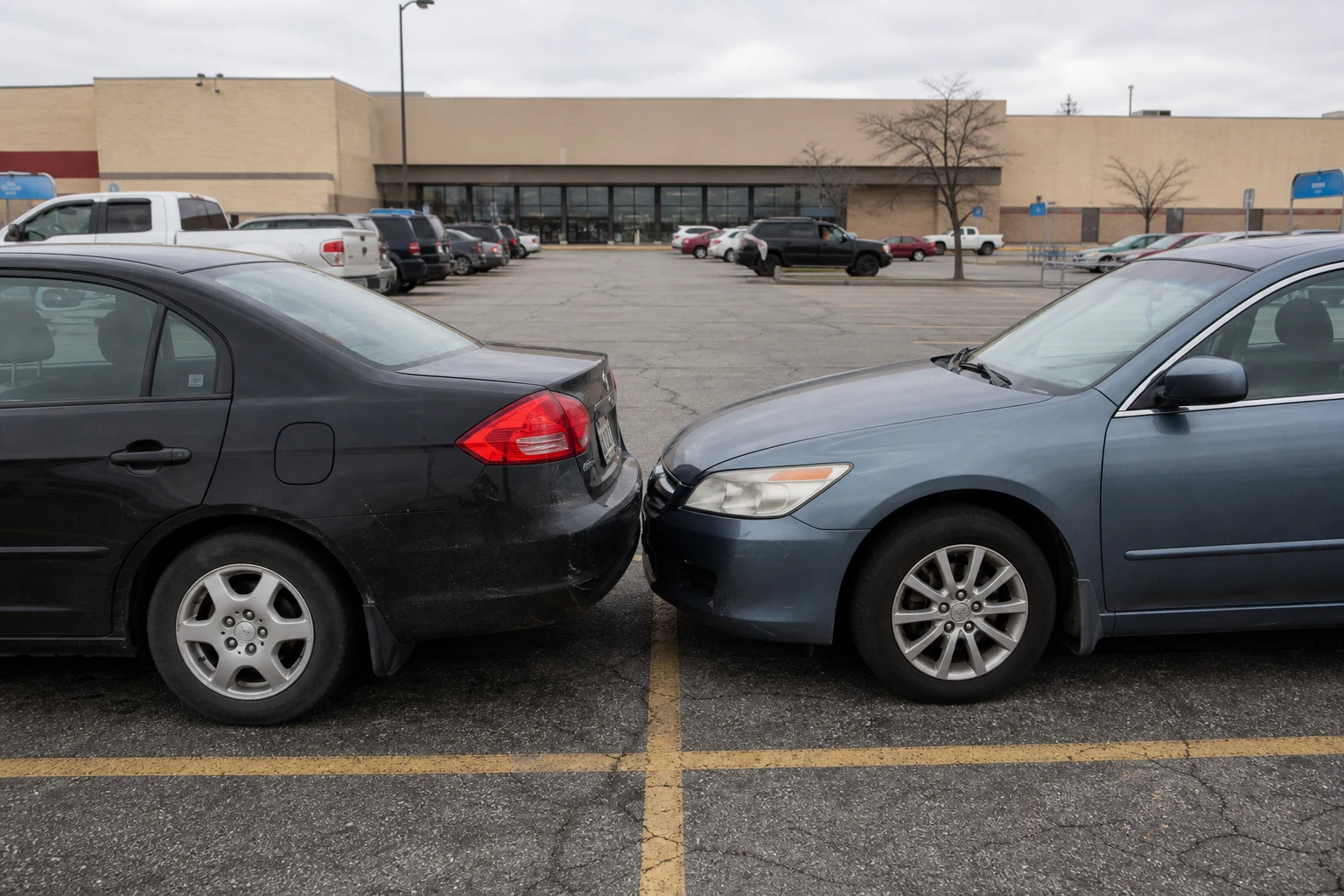 Fort Wayne fender-bender scene — parking lot aftermath